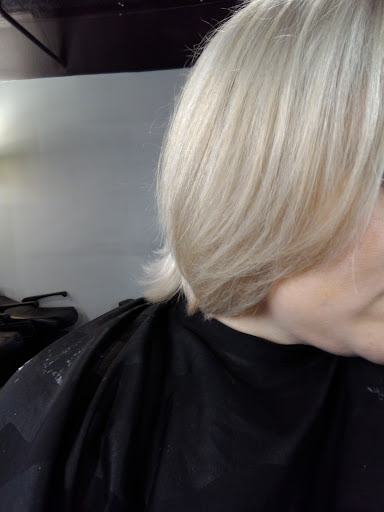 Hair Salon «Rendezvous Hair Salon», reviews and photos, 2600 N High St, Columbus, OH 43201, USA
