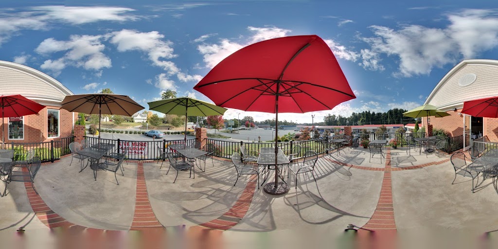 Bangkok Noi Thai Cuisine 23061