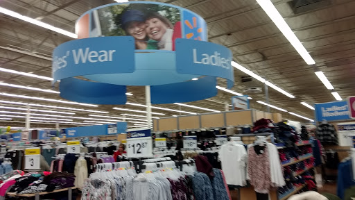 Department Store «Walmart Supercenter», reviews and photos, 222 E Smokerise Dr, Wadsworth, OH 44281, USA