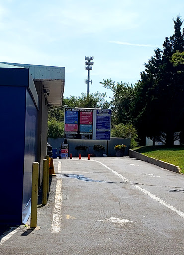 Car Wash «Southampton Car Wash & Detail Center», reviews and photos, 404 County Rd 39A, Southampton, NY 11968, USA