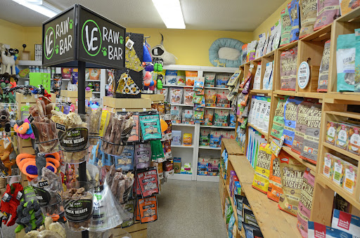 Pet Supply Store «Dog Day Afternoon», reviews and photos, 2527 Frank Scott Pkwy W, Belleville, IL 62223, USA