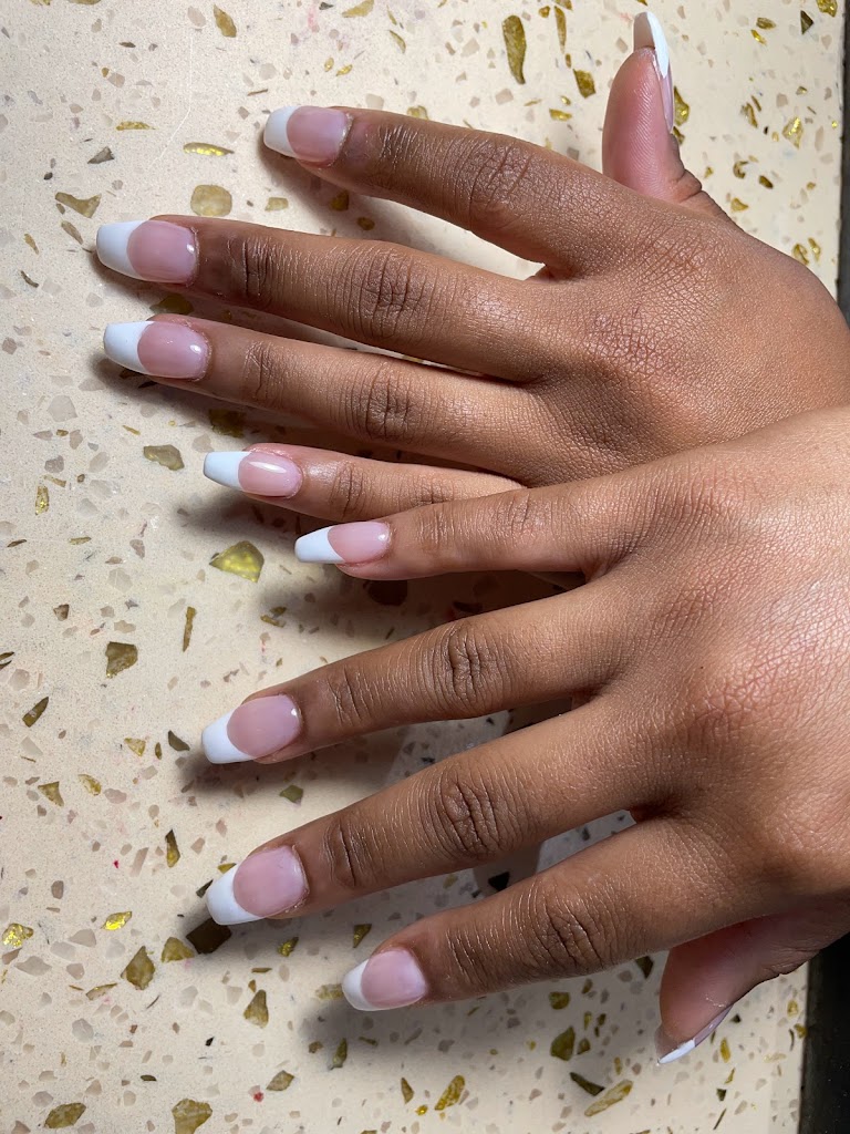 Pro Nails & SPA (Rt 41/In front of Speedway) Gurnee, IL 60031