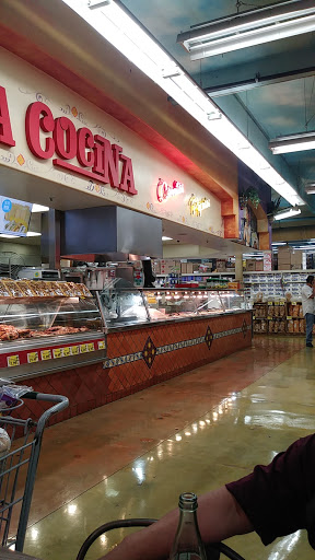 Supermarket «Vallarta Supermarkets», reviews and photos, 19725 Vanowen St, Winnetka, CA 91306, USA