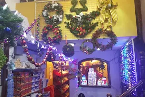 Raaves Evergreen | Christmas Tree & Christmas Decoration image