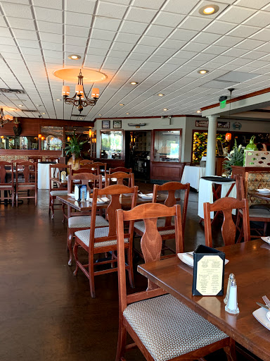 Sushi Restaurant «Chesapeake Inn Restaurant & Marina», reviews and photos, 605 2nd St, Chesapeake City, MD 21915, USA