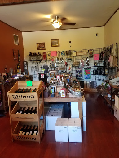 Winery «Milano Family Winery», reviews and photos, 14594 US-101, Hopland, CA 95449, USA