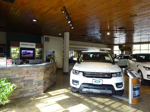 Land Rover Dealer «Land Rover Glen Cove», reviews and photos, 70 Cedar Swamp Rd, Glen Cove, NY 11542, USA