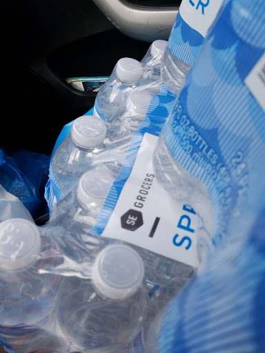 Grocery Store «Winn-Dixie», reviews and photos, 2519 McMullen Booth Rd #106, Clearwater, FL 33761, USA