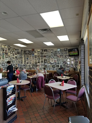 Donut Shop «HoneyDip Donuts», reviews and photos, 4480 Kenny Rd, Columbus, OH 43220, USA