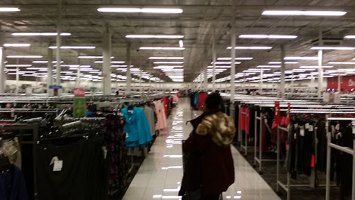 Clothing Store «Burlington Coat Factory», reviews and photos, 800 Barnum Avenue Cutoff, Stratford, CT 06614, USA