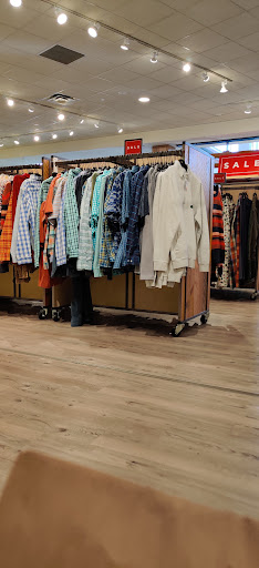 Clothing Store «L.L. Bean», reviews and photos, 8095 Tysons Corner Center, McLean, VA 22102, USA