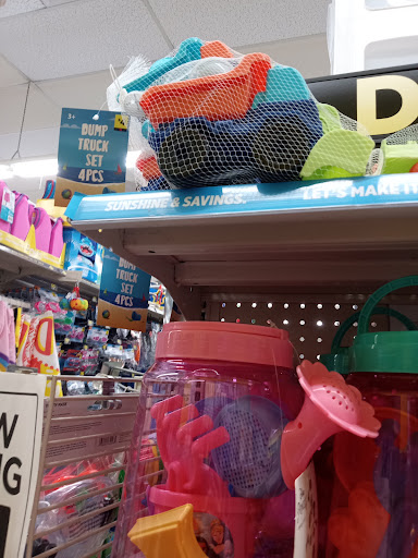 Shopping Mall «Village Square Shopping Center», reviews and photos, 2800 Recker Hwy, Winter Haven, FL 33880, USA