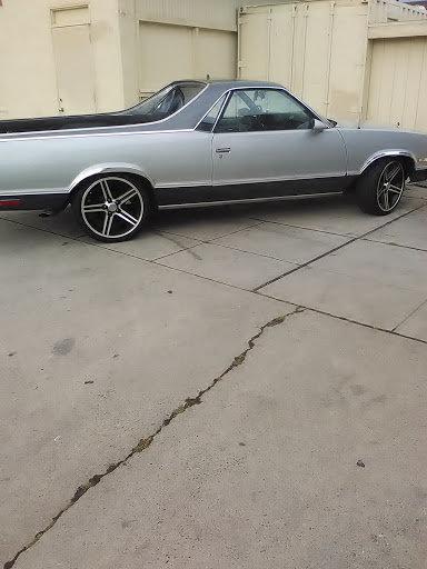 Auto Body Shop «Maaco Collision Repair & Auto Painting», reviews and photos, 6750 N Blackstone Ave, Fresno, CA 93710, USA