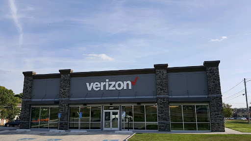 Cell Phone Store «Verizon», reviews and photos, 3500 Williams Blvd SW, Cedar Rapids, IA 52404, USA