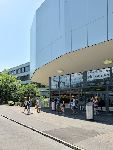 Berufsbildungszentrum IDM - Kulturzentrum