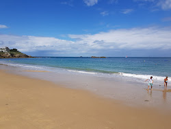 Plage Saint-Enogat'in fotoğrafı birden fazla geniş koy ile birlikte