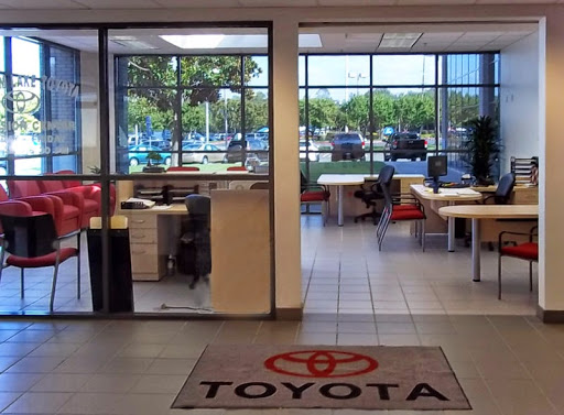 Auto Body Shop «Folsom Lake Toyota Collision Center», reviews and photos, 12747 Folsom Blvd, Folsom, CA 95630, USA
