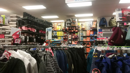 Sporting Goods Store «Big 5 Sporting Goods - Chico», reviews and photos, 1717 Mangrove Ave, Chico, CA 95926, USA