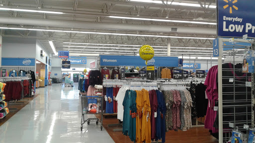 Discount Store «Walmart», reviews and photos, 44575 Mound Rd, Sterling Heights, MI 48314, USA
