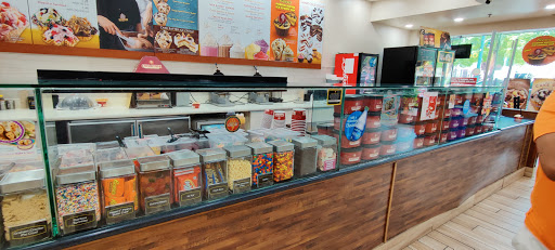 Ice Cream Shop «Cold Stone Creamery», reviews and photos, 5705 Richards Valley Rd, Ellicott City, MD 21043, USA