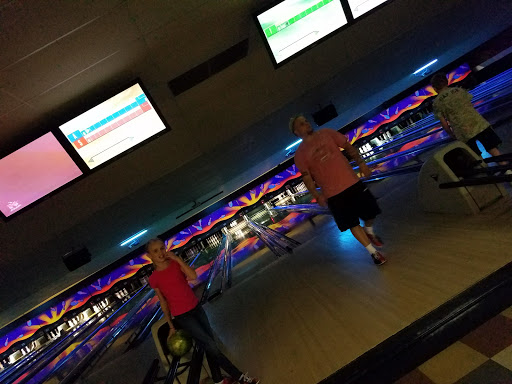 Bowling Alley «AMF Hilltop Lanes», reviews and photos, 5918 Williamson Rd, Roanoke, VA 24012, USA