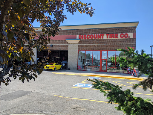 Discount Tire Store - Stillwater, MN, 13341 60th St N, Stillwater, MN 55082, USA, 