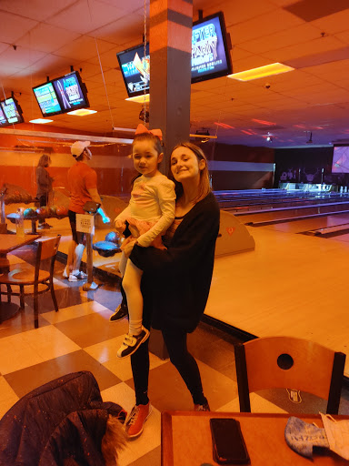 Bowling Alley «AMF Centereach Lanes», reviews and photos, 40 Horseblock Rd, Centereach, NY 11720, USA