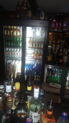 Beer Barn GRA Port Harcourt, 76 Evo Road, Elechi 500272, Port Harcourt, Nigeria, Bar, state Rivers