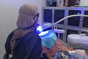 Klinik Gigi Dental Setia by drg. Sastya Fitri image