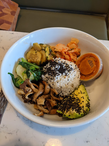 New American Restaurant «Moss Café», reviews and photos, 3260 Johnson Ave, Bronx, NY 10463, USA
