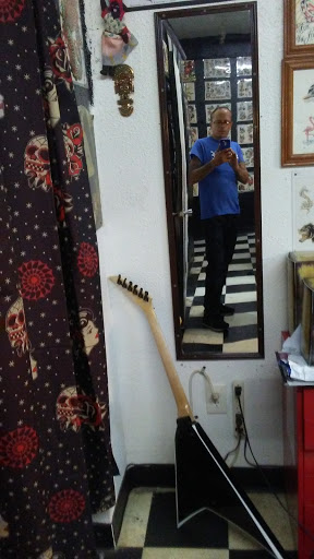 Tattoo Shop «Holey Moley Tattoos & Body Piercings», reviews and photos, 7140 49th St N, Pinellas Park, FL 33781, USA