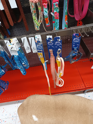 Pet Supply Store «Petco Animal Supplies», reviews and photos, 1835 E Guadalupe Rd #112, Tempe, AZ 85283, USA