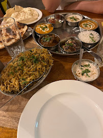 Thali du Restaurant indien Kesar Restaurant & Patisseries Indiennes à Saint-Pierre - n°2
