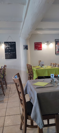 Atmosphère du Restaurant Le P'tit Resto à Deyvillers - n°3