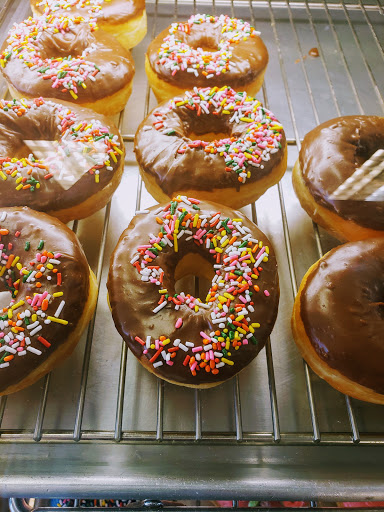 Donut Shop «Golden Donuts», reviews and photos, 1818 W Baseline Rd, Mesa, AZ 85202, USA