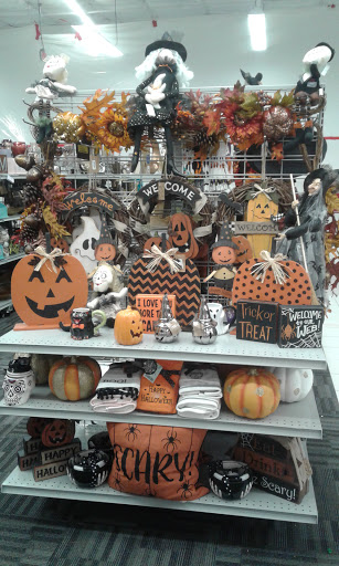 Clothing Store «Burlington Coat Factory», reviews and photos, 800 Barnum Avenue Cutoff, Stratford, CT 06614, USA