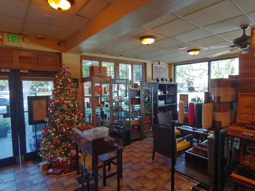 Cigar Shop «Marcus Daniel Cigar Merchant», reviews and photos, 609 8th St S, Naples, FL 34102, USA