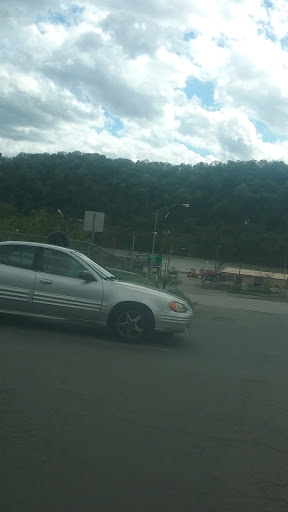 Auto Parts Store «AutoZone», reviews and photos, 125 W 3rd St, East Liverpool, OH 43920, USA