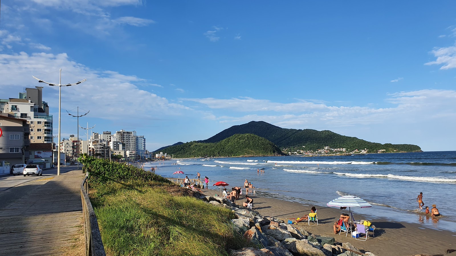 Foto av Praia de Gravata - bra husdjursvänlig plats för semester