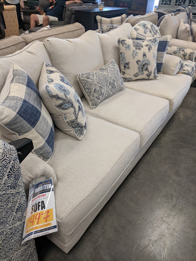 Furniture Store «Lexington Overstock Warehouse Furniture & Mattress», reviews and photos, 156 W Tiverton Way, Lexington, KY 40503, USA