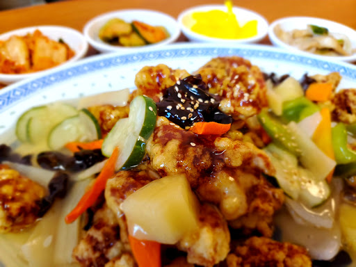 Hunan Deli Korean & Chinese Restaurant