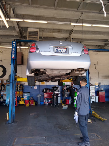 Auto Parts Store «Pep Boys Auto Parts & Service», reviews and photos, 810 E Dominguez St, Carson, CA 90746, USA