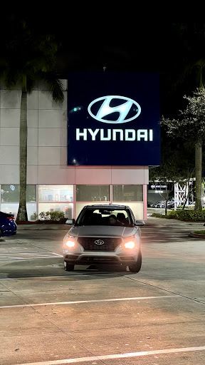 Hyundai Dealer «Rick Case Hyundai Davie», reviews and photos, 3550 Weston Rd, Davie, FL 33331, USA