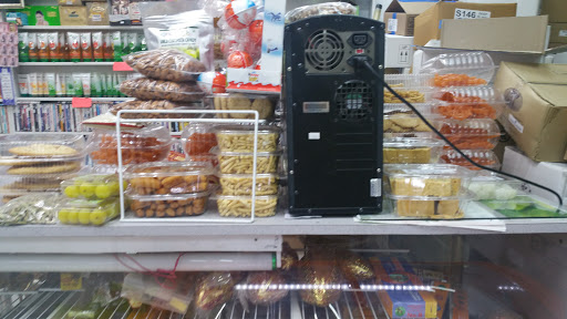 Indian Grocery Store «INDIA MARKET & SUPER EYEBROW THREADING», reviews and photos, 5203 Elkhorn Blvd, Sacramento, CA 95842, USA