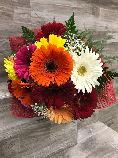 Florist «Everest Florist and Gifts Sacramento», reviews and photos, 7137 Walerga Rd, Sacramento, CA 95842, USA