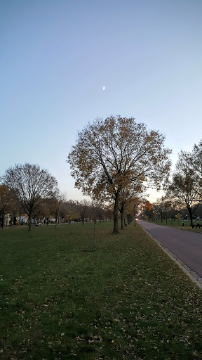 Park «Victory Memorial Parkway», reviews and photos, 4499 Victory Memorial Dr, Minneapolis, MN 55412, USA
