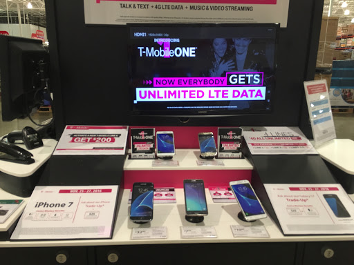 Warehouse store «Costco Wholesale», reviews and photos, 3250 Northlake Blvd, Lake Park, FL 33403, USA