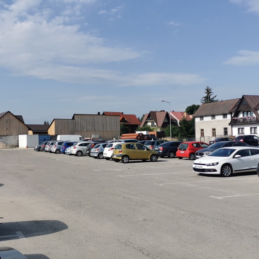 Parking bezpłatny · Świętej Doroty 8, 34-400 Nowy Targ, Polen