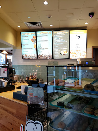 Movie Theater «Warwick Place», reviews and photos, 123 Pleasant St, Marblehead, MA 01945, USA