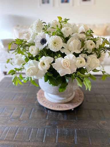 Carolas Floral Designs image